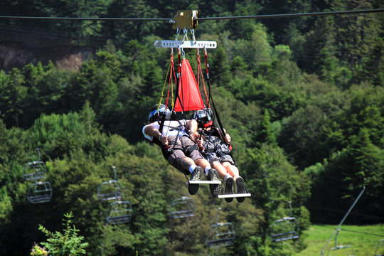 Tyrolienne en duo super-besse