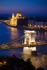 Fototapeta na wymiar Budapest cityscape sunset with Chain Bridge in front over Danube