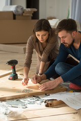 Fototapeta premium Couple moving in house