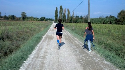 Fototapeta premium Fallo come vuoi l'importante è non smettere di correre