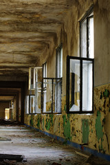 Fototapeta na wymiar ruin corridor 8