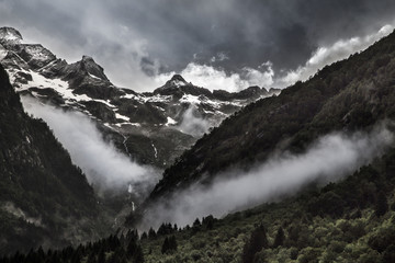 Nuvole Basse e Tempesta in Val Masino