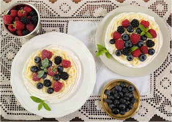 Fruit dessert