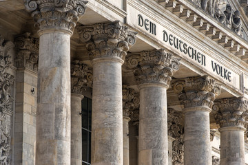 Fototapeta premium Säulen des Reichstag