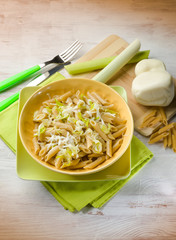 pasta with leek and scamorza cheese