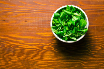 corn salad, lamb's lettuce