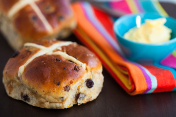 Hot cross buns