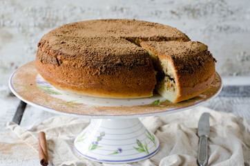 Cake with cinnamon