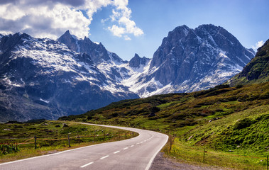 Naklejka premium wiejska droga