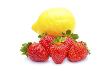 Fototapeta na wymiar Strawberries and lemon solated on white background