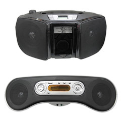 Portable radio cassette recorder with CD/MP3 player