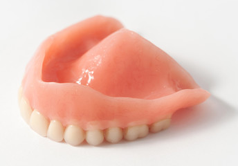 Denture