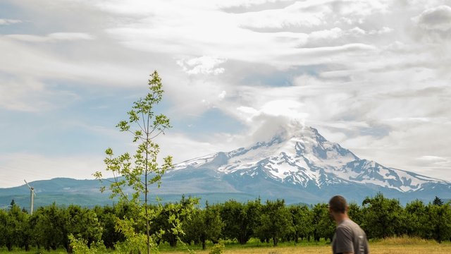 Mt Hood Day Clouds 650