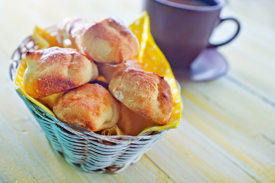 baking with cocoa in cup