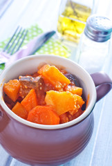 baked meat with vegetables