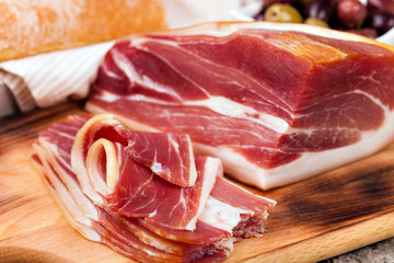 prosciutto