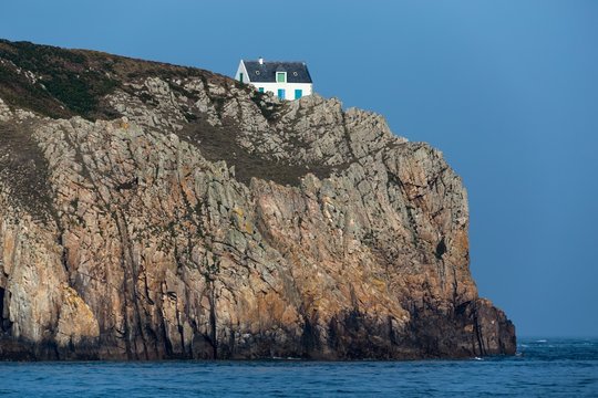 Home On High Cliff