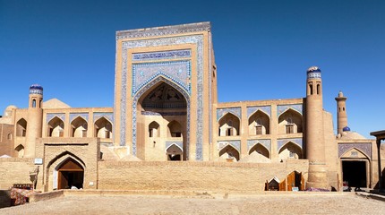 Fototapeta na wymiar Alloquli Khan Medressa in Itchan Kala - Khiva