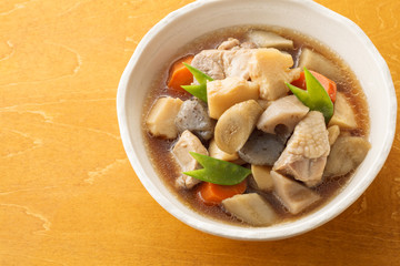 煮物　Cooking of simmered vegetable and chicken