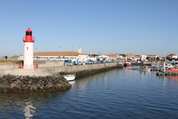 phare et port de p&ecirc;che,la cotini&egrave;re,&icirc;le d'ol&eacute;ron