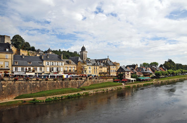 La Vezere a Montignac, Aquitania - Francia