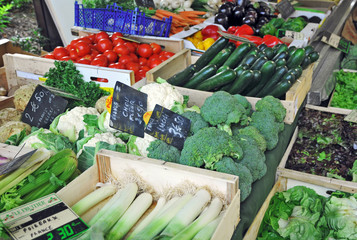 Montignac, Aquitania - verdure al mercato