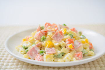 Pasta salad with ham And a variety of vegetables