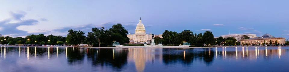 Zelfklevend Fotobehang Amerikaanse plekken Panorama of the United Statues Capitol, Washington DC, USA.