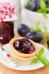 Plum, Orange and Mint Jam in Small Tart Shells (Tartlets)