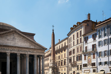 Fototapeta na wymiar The Pantheon in Piazza della Rotonda, Rome, Italy.