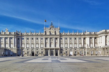 Fototapeta na wymiar Royal Palace of Madrid