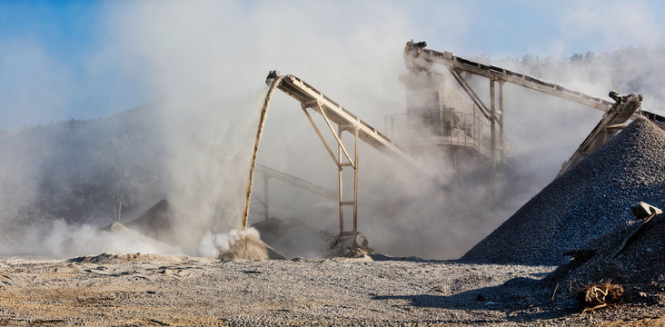 Industrial crusher - rock stone crushing machine