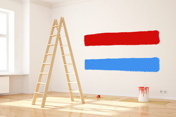 Neue Farbe als Test an Wand im Raum