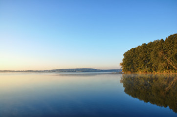 Fototapeta na wymiar Autumnal lake view