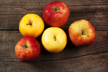 Naklejka na ściany i meble Fresh harvest of apples.