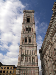 Fototapeta na wymiar Campanile di Santa Maria del Fiore, Firenze, Italia
