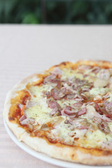 Pizza ham and mushroom