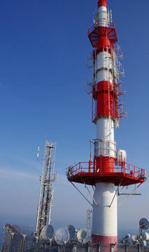 antennes relais et paraboles