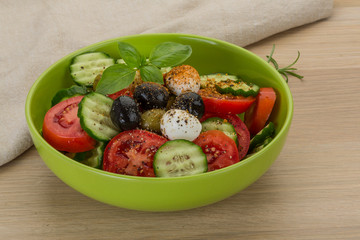 Salad with mozzarella and tomatoes