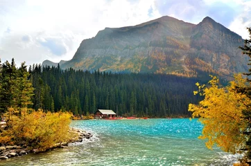 Fotobehang Lake Louise, Banff National Park, Canada with autumn colors © Jenifoto