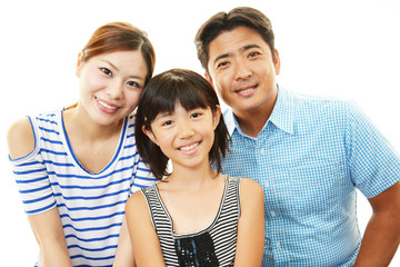 笑顔の女の子と親