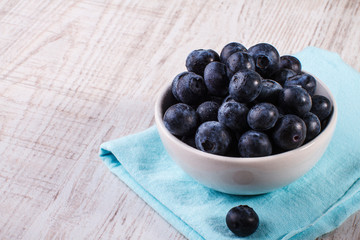 bowl of blueberries