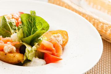 roasted potatoes with smoked salmon