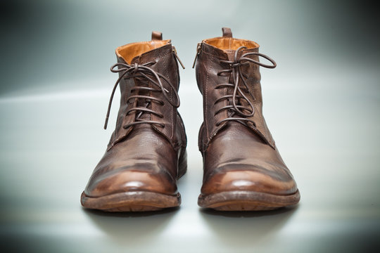 Luxury leather men's shoes