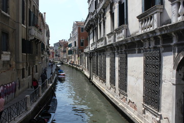 Fototapeta na wymiar Glimpse of an unknown Venice