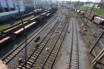 Fototapeta na wymiar railroad tracks. wagons carrying cargo