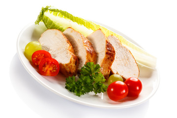 Roast chicken fillet and vegetables