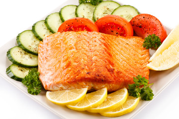 Grilled salmon and vegetables