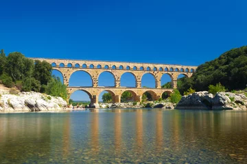 Photo sur Plexiglas Pont du Gard Pont du Gard pont ancien aqueduc romain près de Nîmes