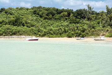 小舟と藪地島